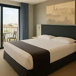 فندق Hotel Sitges 3*