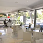 ホテル シッチェス
