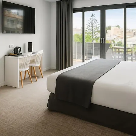 锡切斯酒店 锡切斯