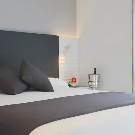 锡切斯酒店 酒店 锡切斯